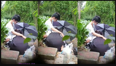 ပုလွေမှုတ်နေတာလေး ချောင်းရိုက်