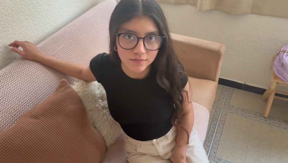 အခန်းငှားခကို ခရေပေးနဲ့တောင်းတဲ့ ဂေါင်းကြီး